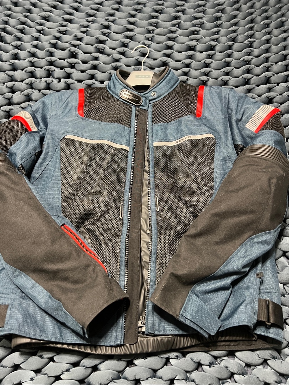 Revit Tornado 3 Jacket worn once
